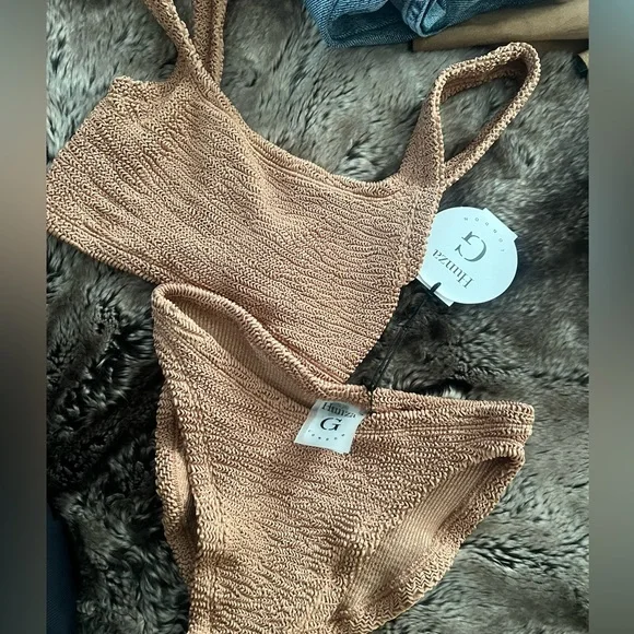 NWOT Hunza G Swimsuit - Picture 8 of 8